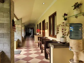 Ndalem Katong Guest House Ponorogo - Image 2