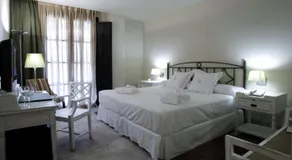 Hotel Palacio de Mengibar - Image 2