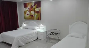 HOTEL CENTRAL - Image 5
