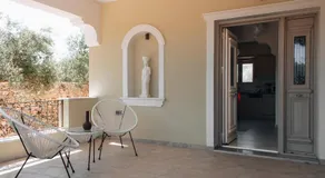 Villa Di Leon - Uniquely Designed Villa with Pool in a Picturesque Village near Famous Porto Limnionas, Offering Exceptional Hospitality By Villa Mana Gers - Image 4