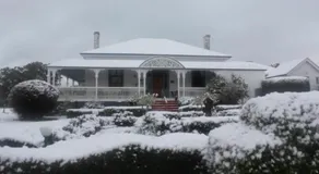 Whiskey Gully Cottages - Image 2