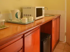 Cresta Oasis Hotel - Image 5