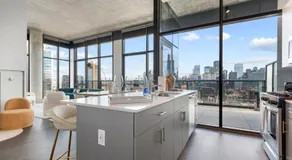Fulbrix Bright Designer Apartments with West Loop Views - Image 2