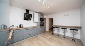 6 Cities Rooms - Image 2