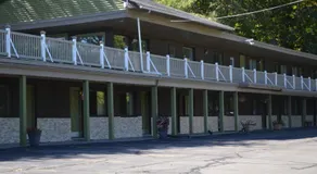 Mount Holyoke Inn - Image 3
