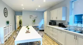 Coral House - Image 2