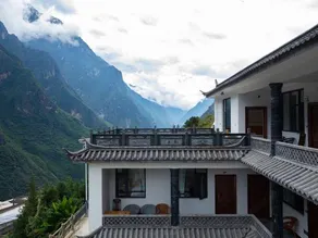 Tina's Youth Hostel - Image 4