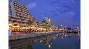 La Mer et la Plage au bout du parc Appartement 4 couchages avec jardin - Image 3