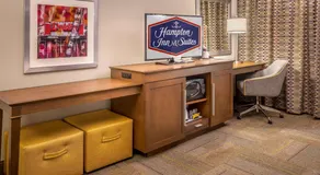 Hampton Inn & Suites Dublin - Image 5