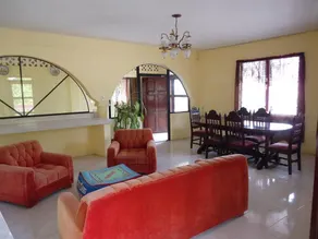 Rainforest Haven Inn - Image 5
