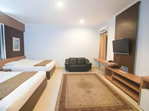 Dinasty Style Hotel - Image 5