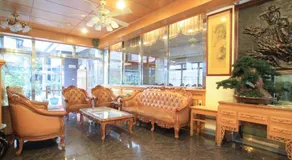 Longchi Hot-Spring Hotel - Image 2