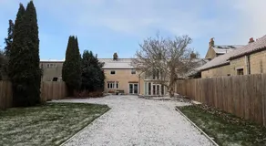 Rye Court Cottage and Annex Central Hemsley - Image 5