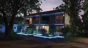 PRIMESHADE GUESTHOUSE - Image 4