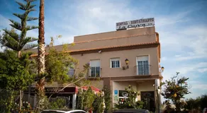 Hostal Restaurante La Curva - Image 3