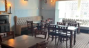 Half Moon Inn - Image 4