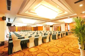 Phoenix Lake Tianquan Hotel - Image 1