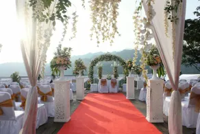 Edensor Hills & Resort - Image 2
