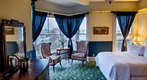 EAGLE HOUSE VICTORIAN INN BED AND BREAKFAST - Image 2