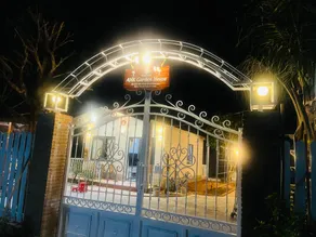 AHK Garden House, a modern house, near the beach - Image 4