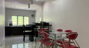 Padang Temu Near TOWN Homestay 9pax @ ExcluSuites Malacca - Image 3