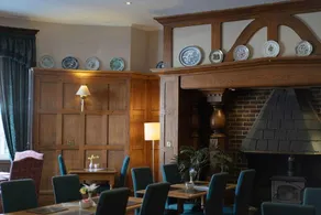 Crown Hotel - Stone (Near Stoke-On-Trent) - Image 5