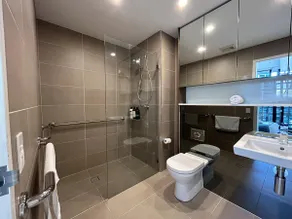 KozyGuru |St Leonards | 1 Bed Best Location & View - Image 2