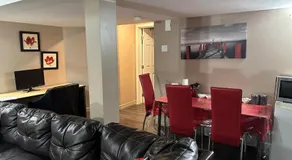 Serenity & memorable Cozy Lower Level Apartment Room in TownHouse Private Entrance - Image 2