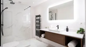 East Side - Image 2