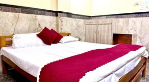 Kadepathar Executive Lodging - Image 4