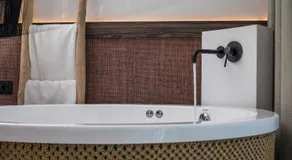 Vanik Suites - Image 4