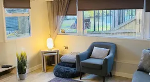 Tranquil Holiday Home - Image 2