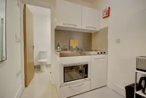 Stunning Compact Studio in the heart of Portsea - Image 4