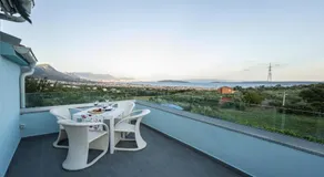 Villa Zoe, beautiful view,private pool, secured parking - Image 5