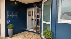 Louis Hotel - Image 5