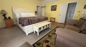 Ozark Country Inn - Image 2