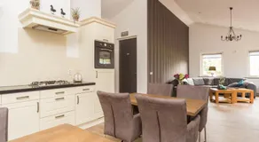 Lenthe Farm Lodge - Image 2
