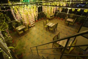 Hotel Adhiraj Inn - Image 5