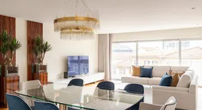 The Eight Luxury Stay - Image 2