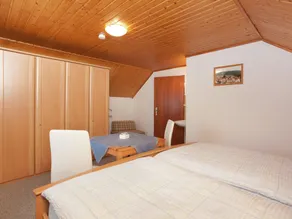 Pleasing Apartment in Polle with Heating, Terrace, Barbecue - Image 4