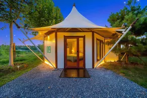 Yiquan Lakeside Resort B&B - Image 3