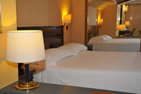 Hotel Motel Top - Image 3