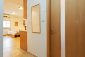 Colony Suites- Hananya St. - Image 3