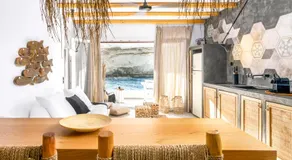 AQUA HOUSE - Image 3