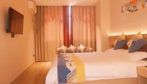 Ruilong Enjoy Hotel - Image 2