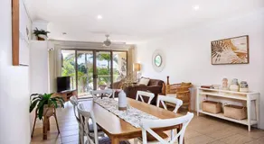 Maimi renovated 2-bedroom apartment - Image 3
