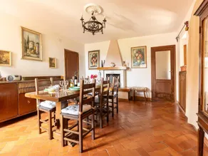 Holiday Home in Tuscany with Stunning Views - Image 3