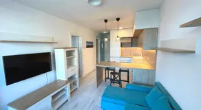 Designer Apt near Old Town with AC, Private Parking, Loggia - Image 2