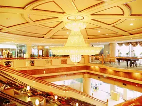 Kunming Green Land Hotel - Image 2