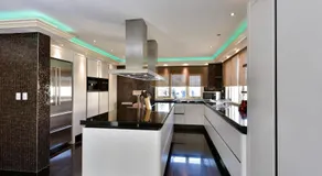 Luxury 8-Bedroom Villa with Private Pool, Sleeps 20, Near Palm Beach, La Casa Piu Bella - Image 3